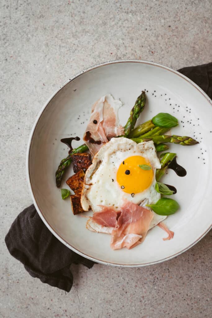 Asparagus, Sunny Side Up & Prosciutto