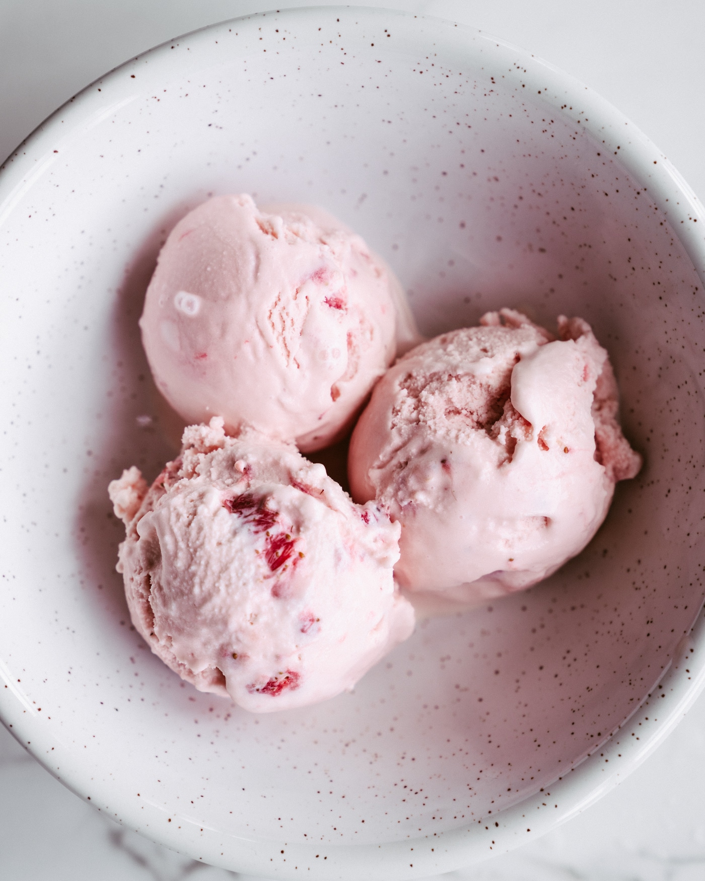 Yoghurt And Strawberry Ice-Cream With Honey