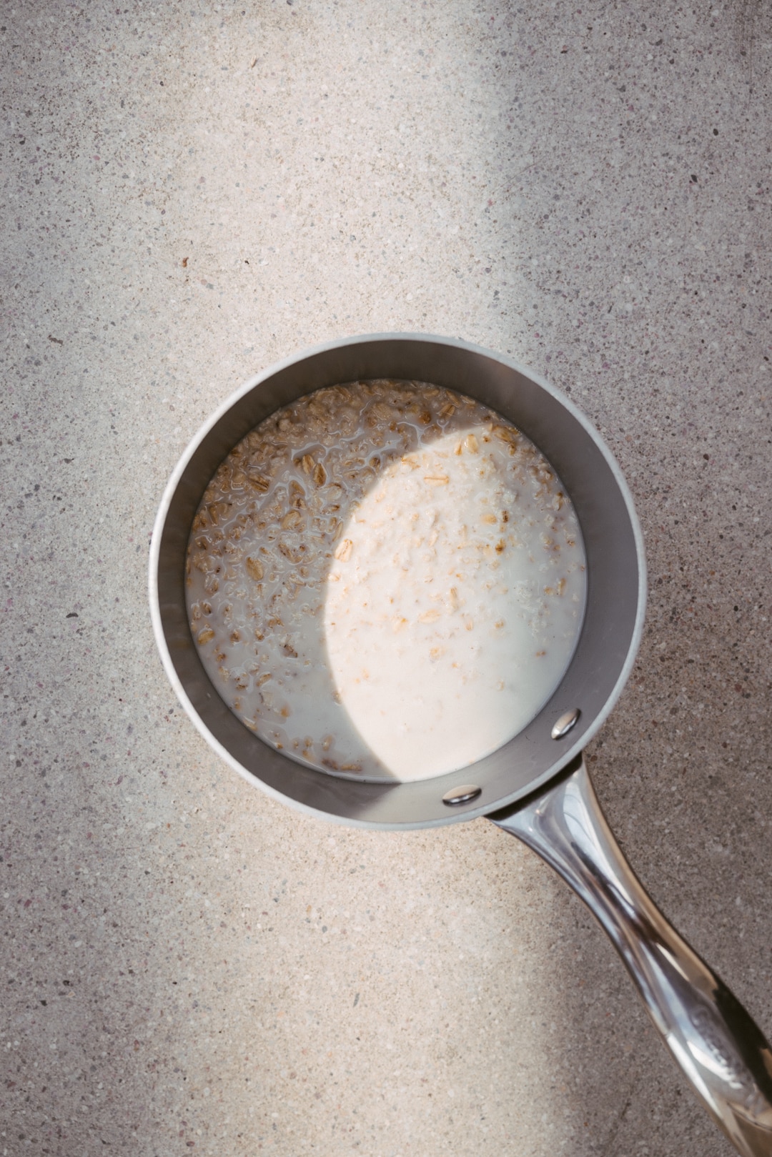 Oatmeal With Caramelized Apples