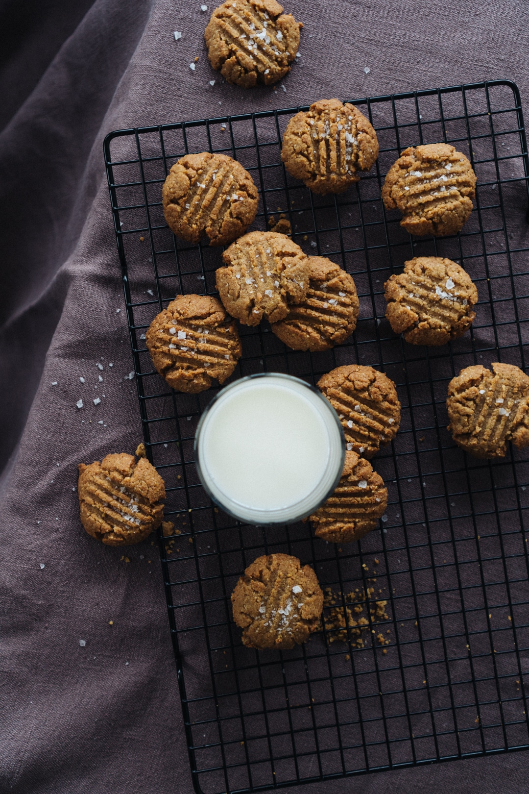 Crunchy Almond Butter Cookies